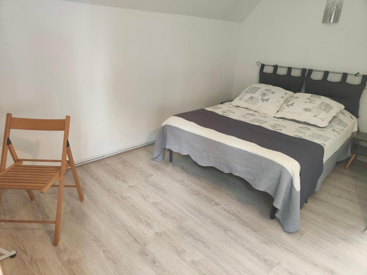 Suite Privee Avec Vue Sur Le Jardin Douai Esterno foto